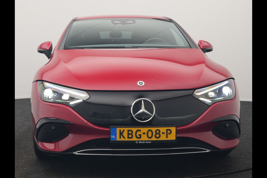 Mercedes-Benz EQE 350 Advantage 100 kWh 292pk Dealer O.H. | Adaptive Cruise | Luchtvering | Burmester Audio | Digital Light | 360 Camera | Lederen Sportstoelen Memory & Verwarmd | Sfeerverlichting | Keyless | Apple Carplay | Virtual | Navigatie |