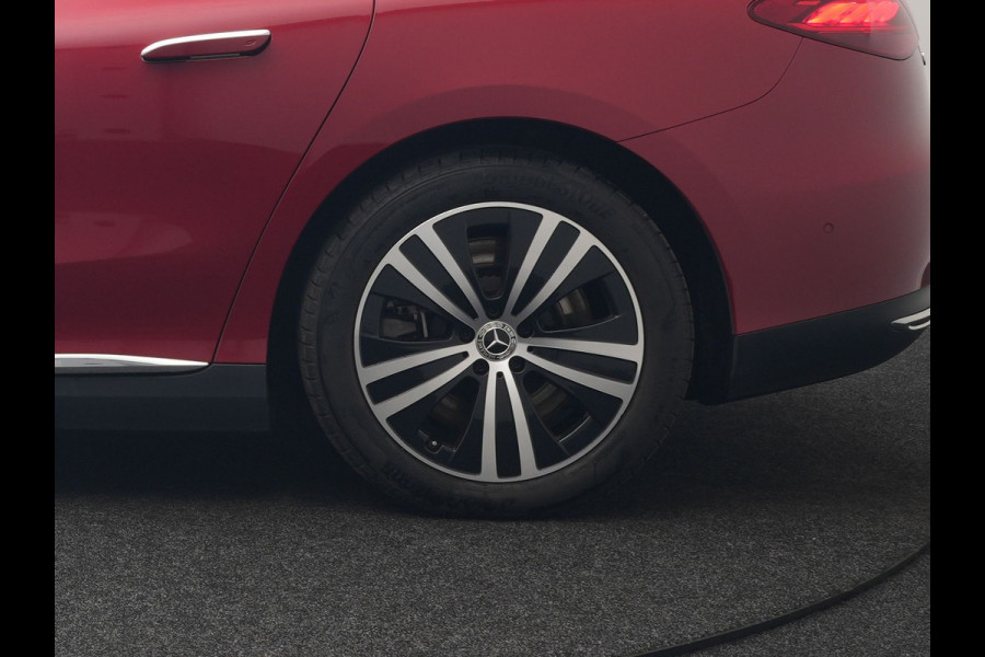 Mercedes-Benz EQE 350 Advantage 100 kWh 292pk Dealer O.H. | Adaptive Cruise | Luchtvering | Burmester Audio | Digital Light | 360 Camera | Lederen Sportstoelen Memory & Verwarmd | Sfeerverlichting | Keyless | Apple Carplay | Virtual | Navigatie |