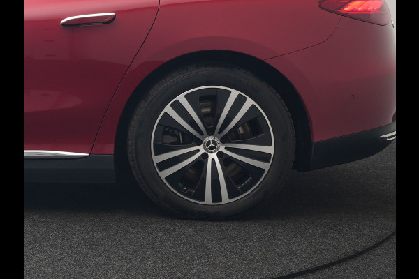Mercedes-Benz EQE 350 Advantage 100 kWh 292pk Dealer O.H. | Adaptive Cruise | Luchtvering | Burmester Audio | Digital Light | 360 Camera | Lederen Sportstoelen Memory & Verwarmd | Sfeerverlichting | Keyless | Apple Carplay | Virtual | Navigatie |