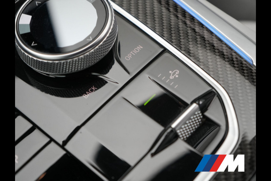 BMW X5 xDrive50e M Sport PHEV 490pk Dealer O.H. | Panodak | Luchtvering | Adaptive Cruise | Head Up | 360 Camera | Harman / Kardon | Lederen Sportstoelen Memory & Verwarmd | Sfeerverlichting | Apple Carplay | Keyless | Blis | 20"L.M | Plug