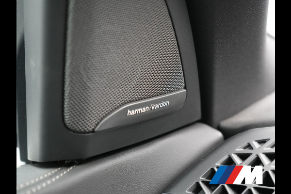 BMW X5 xDrive50e M Sport PHEV 490pk Dealer O.H. | Panodak | Luchtvering | Adaptive Cruise | Head Up | 360 Camera | Harman / Kardon | Lederen Sportstoelen Memory & Verwarmd | Sfeerverlichting | Apple Carplay | Keyless | Blis | 20"L.M | Plug