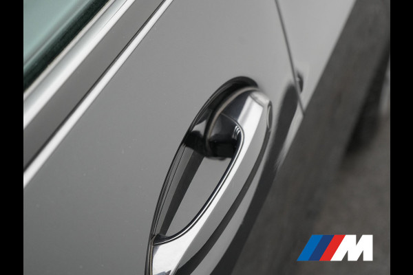 BMW X5 xDrive50e M Sport PHEV 490pk Dealer O.H. | Panodak | Luchtvering | Adaptive Cruise | Head Up | 360 Camera | Harman / Kardon | Lederen Sportstoelen Memory & Verwarmd | Sfeerverlichting | Apple Carplay | Keyless | Blis | 20"L.M | Plug