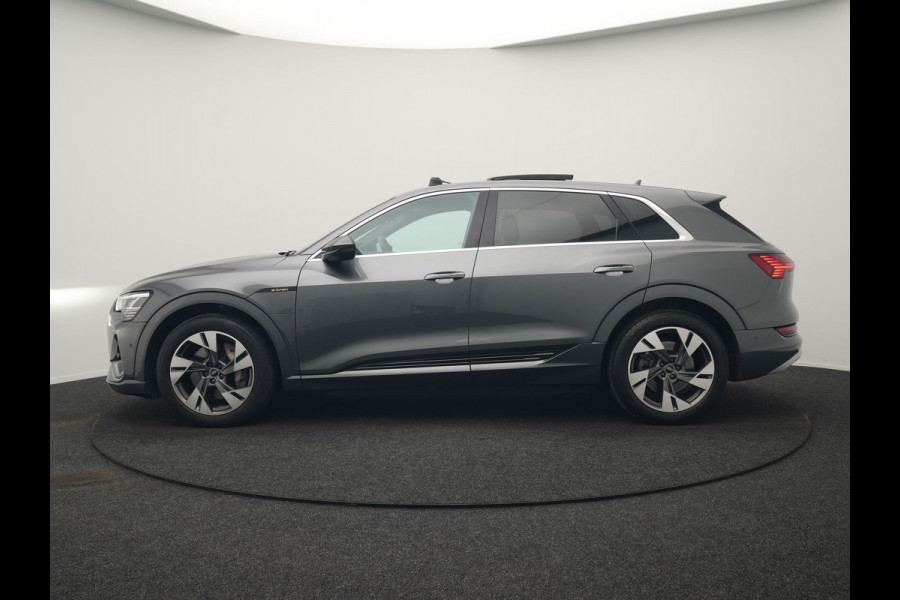 Audi e-tron 50 Quattro 2x S Line 313pk 71 kWh Dealer O.H INCL BTW | Luchtvering | Panodak | Head Up | Adaptive Cruise | Sfeerverlichting | Lederen Sportstoelen Verwarmd | Keyless | Navigatie | 20"L.M | DAB | Virtual |