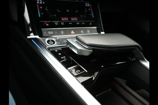 Audi e-tron 50 Quattro 2x S Line 313pk 71 kWh Dealer O.H INCL BTW | Luchtvering | Panodak | Head Up | Adaptive Cruise | Sfeerverlichting | Lederen Sportstoelen Verwarmd | Keyless | Navigatie | 20"L.M | DAB | Virtual |