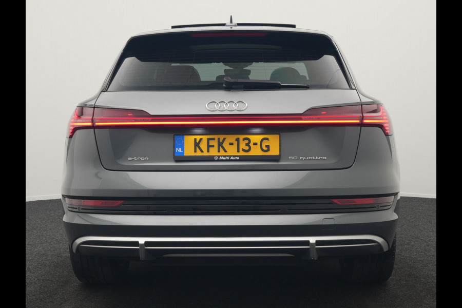 Audi e-tron 50 Quattro 2x S Line 313pk 71 kWh Dealer O.H INCL BTW | Luchtvering | Panodak | Head Up | Adaptive Cruise | Sfeerverlichting | Lederen Sportstoelen Verwarmd | Keyless | Navigatie | 20"L.M | DAB | Virtual |