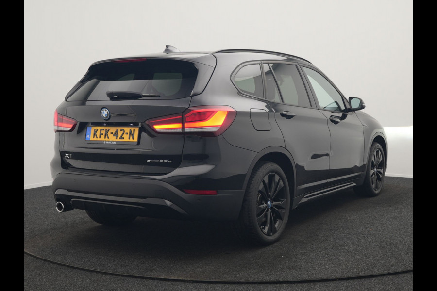 BMW X1 xDrive25e Sportline PHEV 221pk | Camera | Sfeerverlichting | Sportstoelen Verwarmd | Navigatie | Cruise Control | LED Koplampen | DAB | Plug In Hybrid |