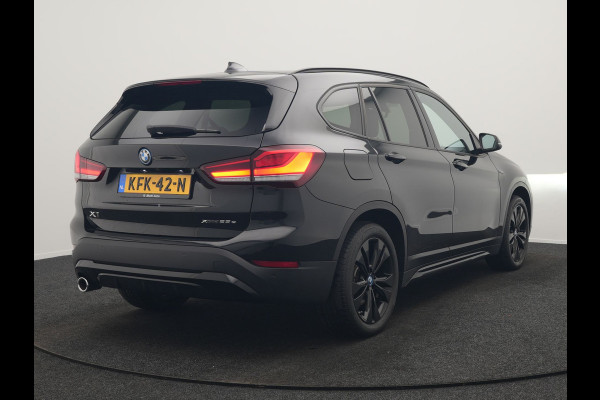 BMW X1 xDrive25e Sportline PHEV 221pk | Camera | Sfeerverlichting | Sportstoelen Verwarmd | Navigatie | Cruise Control | LED Koplampen | DAB | Plug In Hybrid |