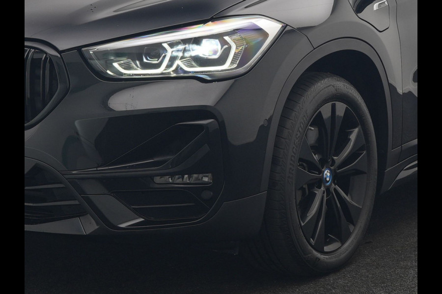 BMW X1 xDrive25e Sportline PHEV 221pk | Camera | Sfeerverlichting | Sportstoelen Verwarmd | Navigatie | Cruise Control | LED Koplampen | DAB | Plug In Hybrid |