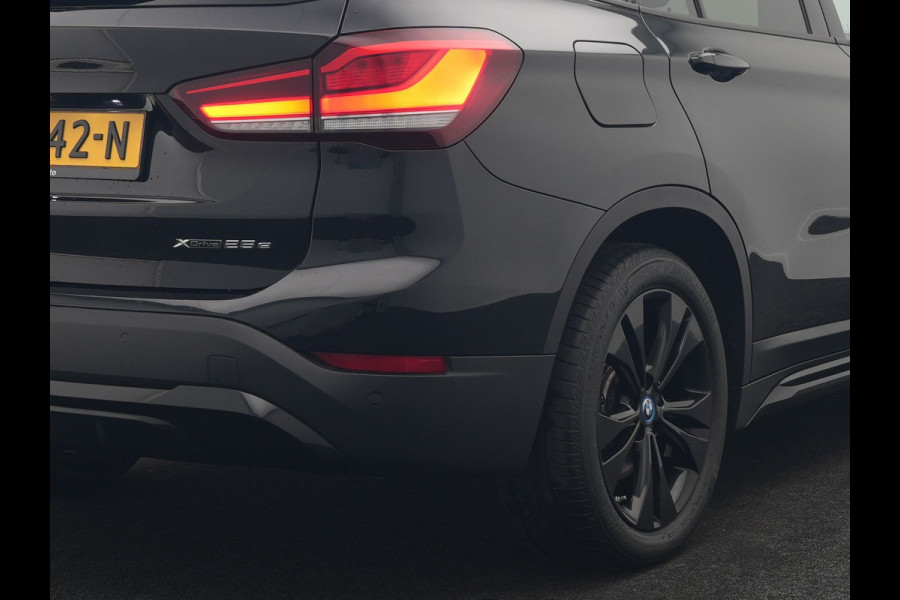 BMW X1 xDrive25e Sportline PHEV 221pk | Camera | Sfeerverlichting | Sportstoelen Verwarmd | Navigatie | Cruise Control | LED Koplampen | DAB | Plug In Hybrid |