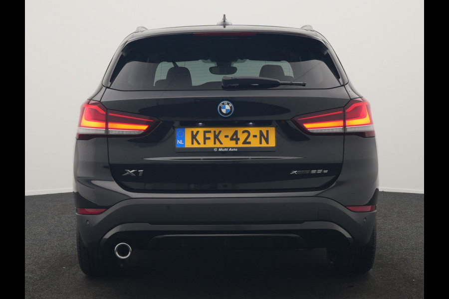 BMW X1 xDrive25e Sportline PHEV 221pk | Camera | Sfeerverlichting | Sportstoelen Verwarmd | Navigatie | Cruise Control | LED Koplampen | DAB | Plug In Hybrid |