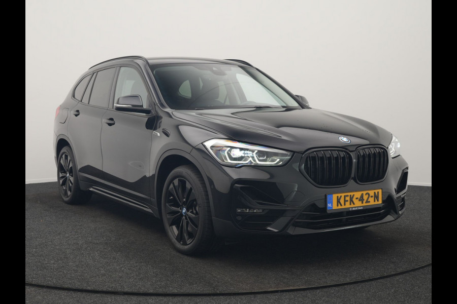 BMW X1 xDrive25e Sportline PHEV 221pk | Camera | Sfeerverlichting | Sportstoelen Verwarmd | Navigatie | Cruise Control | LED Koplampen | DAB | Plug In Hybrid |