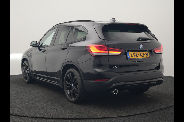 BMW X1 xDrive25e Sportline PHEV 221pk | Camera | Sfeerverlichting | Sportstoelen Verwarmd | Navigatie | Cruise Control | LED Koplampen | DAB | Plug In Hybrid |