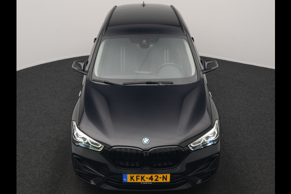 BMW X1 xDrive25e Sportline PHEV 221pk | Camera | Sfeerverlichting | Sportstoelen Verwarmd | Navigatie | Cruise Control | LED Koplampen | DAB | Plug In Hybrid |