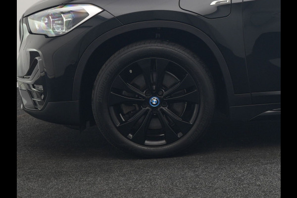 BMW X1 xDrive25e Sportline PHEV 221pk | Camera | Sfeerverlichting | Sportstoelen Verwarmd | Navigatie | Cruise Control | LED Koplampen | DAB | Plug In Hybrid |