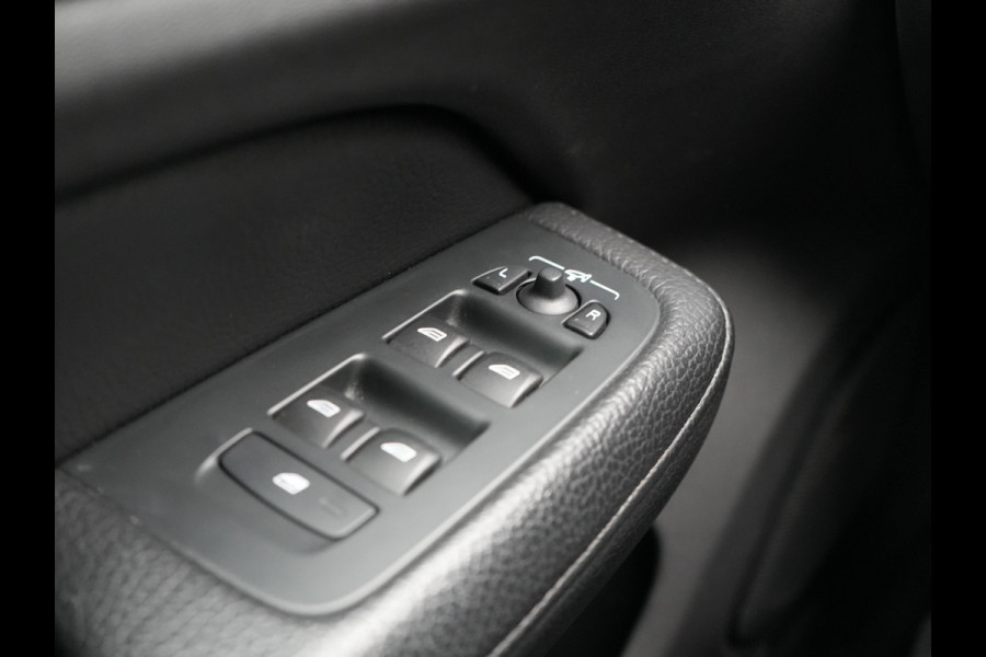 Volvo V60 T4 Inscription 191pk Dealer O.H. | Camera | Lederen Sportstoelen Memory & Verwarmd | Apple Carplay | Virtual | Navigatie | Cruise Control | DAB |
