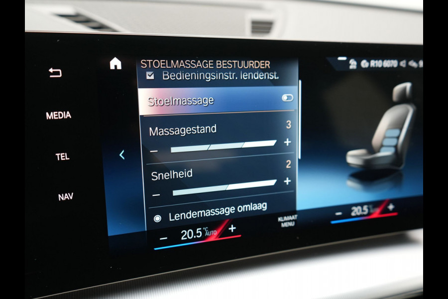 BMW iX1 xDrive30 Launch Edition 313pk 67 kWh Dealer O.H 96.5% SOH | Panodak | Adaptive Cruise | 360 Camera | Lederen Comfortzetels Massage & Memory | Head Up | Harman Kardon | Keyless |