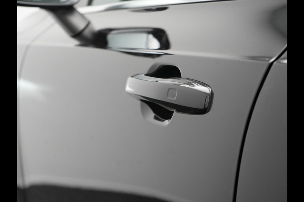 Volvo XC90 T8 Recharge AWD Inscription 7 Persoons PHEV 394pk | Panodak | Adaptive Cruise | Camera | Lederen Sportstoelen Memory & Verwarmd | Stuur Verwarmd | Keyless | Blis | Apple Carplay | Navigatie | DAB | Plug In Hybrid |