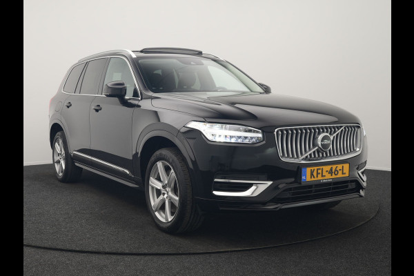 Volvo XC90 T8 Recharge AWD Inscription 7 Persoons PHEV 394pk | Panodak | Adaptive Cruise | Camera | Lederen Sportstoelen Memory & Verwarmd | Stuur Verwarmd | Keyless | Blis | Apple Carplay | Navigatie | DAB | Plug In Hybrid |
