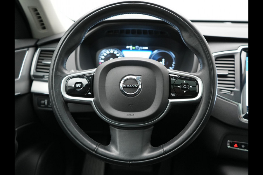 Volvo XC90 T8 Recharge AWD Inscription 7 Persoons PHEV 394pk | Panodak | Adaptive Cruise | Camera | Lederen Sportstoelen Memory & Verwarmd | Stuur Verwarmd | Keyless | Blis | Apple Carplay | Navigatie | DAB | Plug In Hybrid |