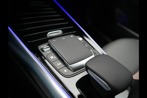 Mercedes-Benz EQA 250+ Business Line 74 kWh LONG RANGE 191pk Dealer O.H. | MBUX Widescreen Navi | Camera | Sfeerverlichting | 18"L.M | Sportstoelen Verwarmd | Apple Carplay | Cruise Control | Navigatie | DAB |
