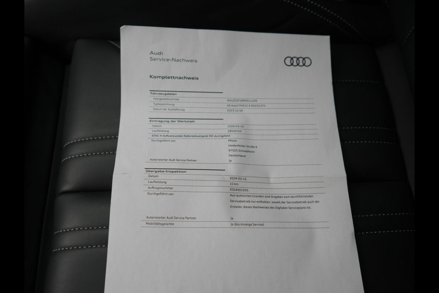 Audi A6 Avant 50 TFSI e quattro S-Line PHEV 300pk Dealer O.H | Panodak | Head Up | Adaptive Cruise | Lederen Sportstoelen Memory & Verwarmd | S Sportstuur Verwarmd | Apple Carplay | Blis | Sfeerverlichting | Keyless | Navigatie | Virtual | DAB | 19" L. | Plug In Hybrid |