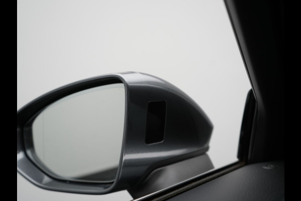 Audi A6 Avant 50 TFSI e quattro S-Line PHEV 300pk Dealer O.H | Panodak | Head Up | Adaptive Cruise | Lederen Sportstoelen Memory & Verwarmd | S Sportstuur Verwarmd | Apple Carplay | Blis | Sfeerverlichting | Keyless | Navigatie | Virtual | DAB | 19" L. | Plug In Hybrid |