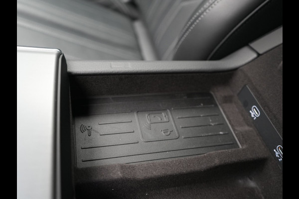 Audi A6 Avant 50 TFSI e quattro S-Line PHEV 300pk Dealer O.H | Panodak | Head Up | Adaptive Cruise | Lederen Sportstoelen Memory & Verwarmd | S Sportstuur Verwarmd | Apple Carplay | Blis | Sfeerverlichting | Keyless | Navigatie | Virtual | DAB | 19" L. | Plug In Hybrid |
