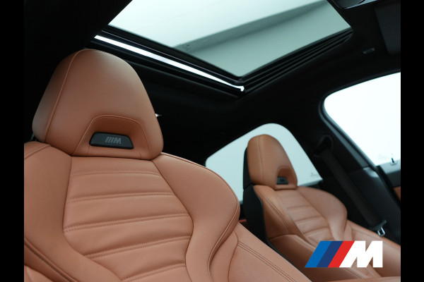 BMW 4 Serie Gran Coupé 430i M Sport 245pk Dealer O.H Sanremo Green | Panodak | Lederen Competition Stoelen Memory & Verwarmd | Adaptive Onderstel | 360 Camera | Harman & Kardon | 19" L.M | Carbon | Apple Carplay | Navigatie | Blis | Virtual | DAB |