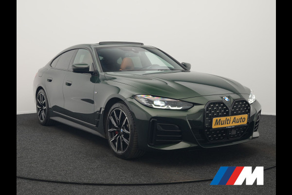 BMW 4 Serie Gran Coupé 430i M Sport 245pk Dealer O.H Sanremo Green | Panodak | Lederen Competition Stoelen Memory & Verwarmd | Adaptive Onderstel | 360 Camera | Harman & Kardon | 19" L.M | Carbon | Apple Carplay | Navigatie | Blis | Virtual | DAB |