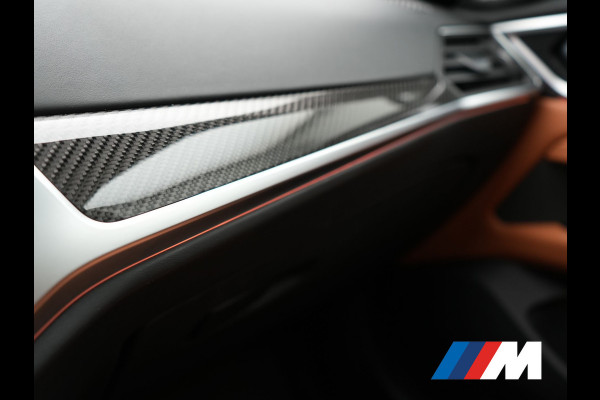 BMW 4 Serie Gran Coupé 430i M Sport 245pk Dealer O.H Sanremo Green | Panodak | Lederen Competition Stoelen Memory & Verwarmd | Adaptive Onderstel | 360 Camera | Harman & Kardon | 19" L.M | Carbon | Apple Carplay | Navigatie | Blis | Virtual | DAB |