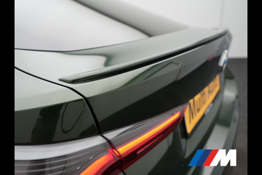 BMW 4 Serie Gran Coupé 430i M Sport 245pk Dealer O.H Sanremo Green | Panodak | Lederen Competition Stoelen Memory & Verwarmd | Adaptive Onderstel | 360 Camera | Harman & Kardon | 19" L.M | Carbon | Apple Carplay | Navigatie | Blis | Virtual | DAB |