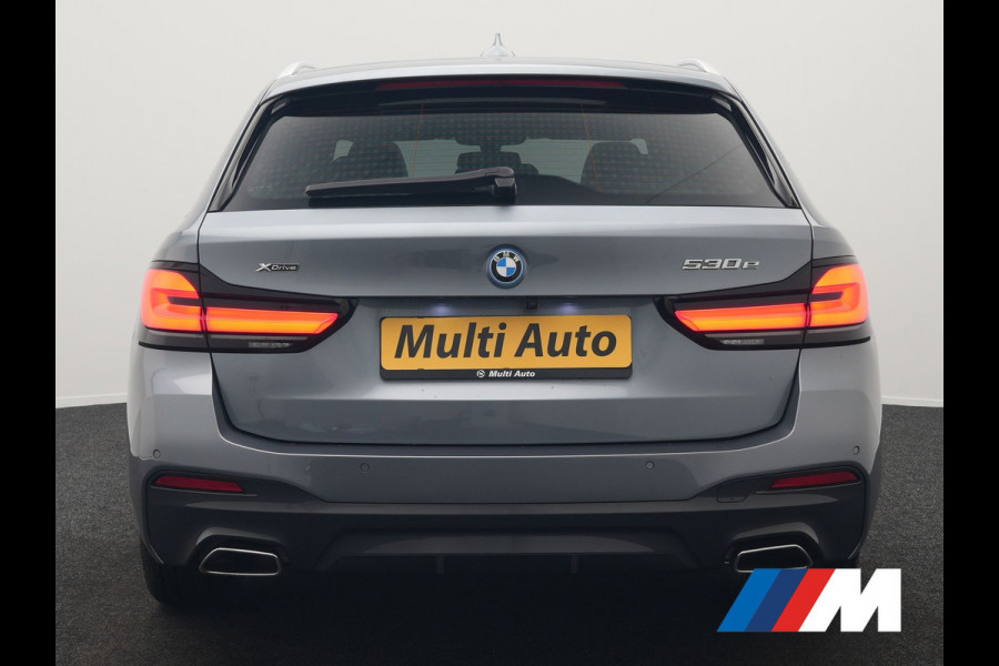 BMW 5 Serie Touring 530e xDrive M Sport PHEV 293pk Dealer O.H. | Panodak | Head Up | Laser LED | 360 Camera | Harman & Kardon | Sfeerverlichting | Alcantara Sportstoelen Verwarmd | Keyless | Blis | Virtual | Navigatie | DAB | Plug In Hybrid