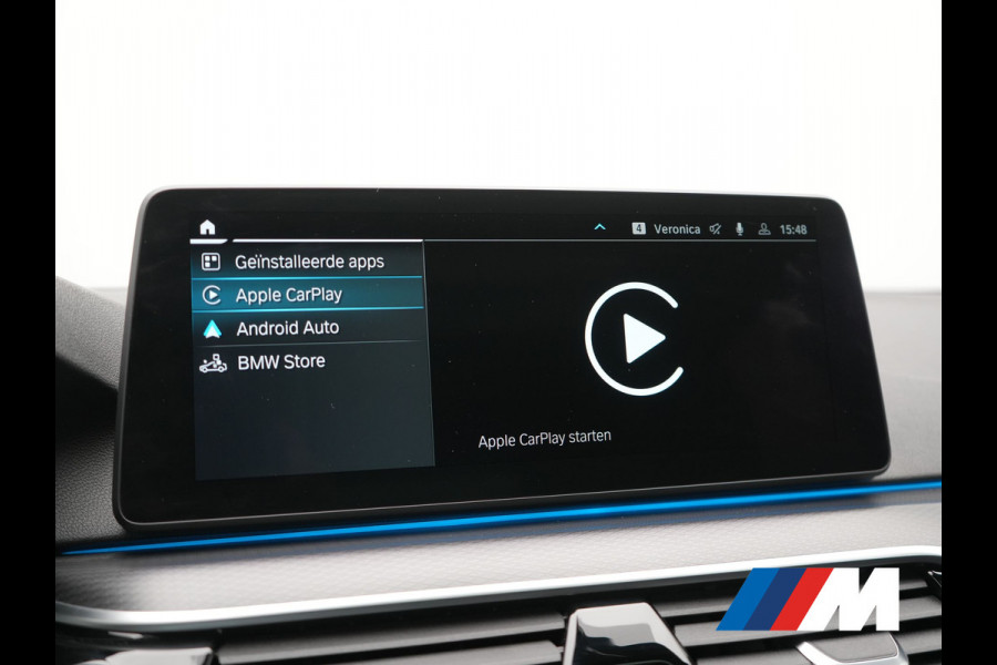 BMW 5 Serie Touring 530e xDrive M Sport PHEV 293pk Dealer O.H. | Panodak | Head Up | Laser LED | 360 Camera | Harman & Kardon | Sfeerverlichting | Alcantara Sportstoelen Verwarmd | Keyless | Blis | Virtual | Navigatie | DAB | Plug In Hybrid