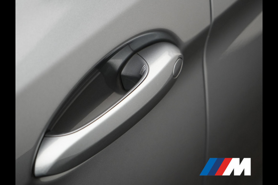 BMW 5 Serie Touring 530e xDrive M Sport PHEV 293pk Dealer O.H. | Panodak | Head Up | Laser LED | 360 Camera | Harman & Kardon | Sfeerverlichting | Alcantara Sportstoelen Verwarmd | Keyless | Blis | Virtual | Navigatie | DAB | Plug In Hybrid