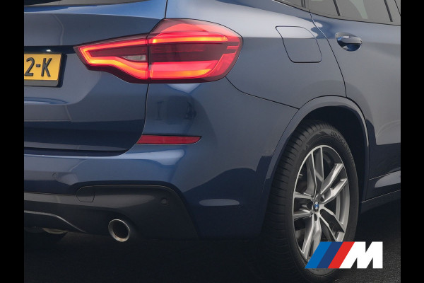 BMW X3 xDrive20i M Sport Shadow 184pk Dealer O.H | Trekhaak af Fabriek | Panodak | Adaptive Cruise | Sportstoelen Memory & Verwarmd | Harman Kardon |  Head Up | 19"L.M | BLIS |