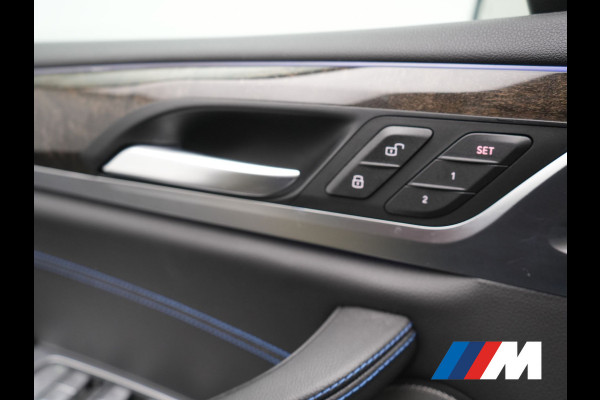 BMW X3 xDrive20i M Sport Shadow 184pk Dealer O.H | Trekhaak af Fabriek | Panodak | Adaptive Cruise | Sportstoelen Memory & Verwarmd | Harman Kardon |  Head Up | 19"L.M | BLIS |