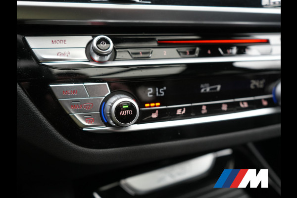 BMW X3 xDrive20i M Sport Shadow 184pk Dealer O.H | Trekhaak af Fabriek | Panodak | Adaptive Cruise | Sportstoelen Memory & Verwarmd | Harman Kardon |  Head Up | 19"L.M | BLIS |