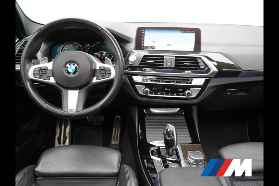 BMW X3 xDrive20i M Sport Shadow 184pk Dealer O.H | Trekhaak af Fabriek | Panodak | Adaptive Cruise | Sportstoelen Memory & Verwarmd | Harman Kardon |  Head Up | 19"L.M | BLIS |