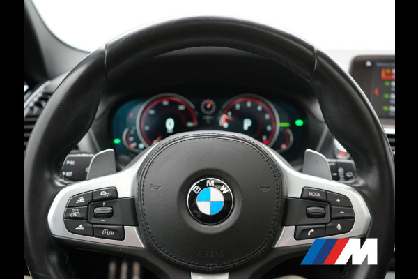 BMW X3 xDrive20i M Sport Shadow 184pk Dealer O.H | Trekhaak af Fabriek | Panodak | Adaptive Cruise | Sportstoelen Memory & Verwarmd | Harman Kardon |  Head Up | 19"L.M | BLIS |