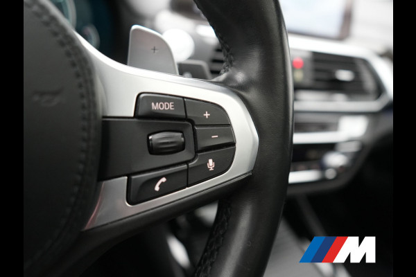 BMW X3 xDrive20i M Sport Shadow 184pk Dealer O.H | Trekhaak af Fabriek | Panodak | Adaptive Cruise | Sportstoelen Memory & Verwarmd | Harman Kardon |  Head Up | 19"L.M | BLIS |