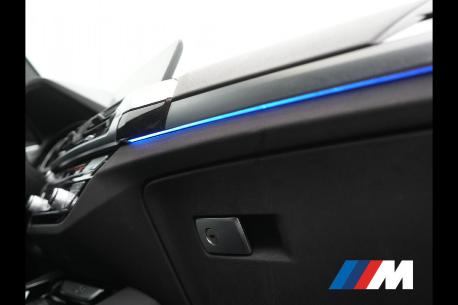 BMW X3 xDrive20i M Sport Shadow 184pk Dealer O.H | Trekhaak af Fabriek | Panodak | Adaptive Cruise | Sportstoelen Memory & Verwarmd | Harman Kardon |  Head Up | 19"L.M | BLIS |