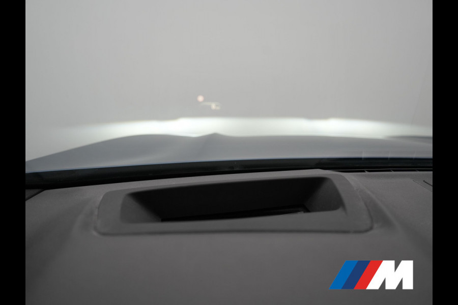 BMW X3 xDrive20i M Sport Shadow 184pk Dealer O.H | Trekhaak af Fabriek | Panodak | Adaptive Cruise | Sportstoelen Memory & Verwarmd | Harman Kardon |  Head Up | 19"L.M | BLIS |