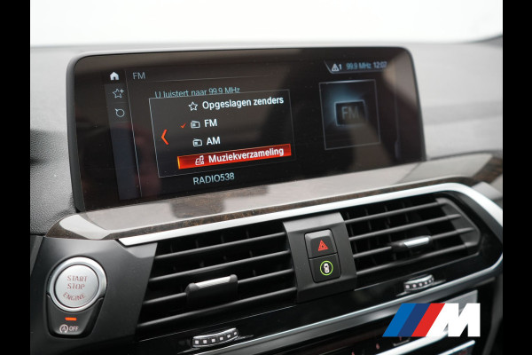 BMW X3 xDrive20i M Sport Shadow 184pk Dealer O.H | Trekhaak af Fabriek | Panodak | Adaptive Cruise | Sportstoelen Memory & Verwarmd | Harman Kardon |  Head Up | 19"L.M | BLIS |