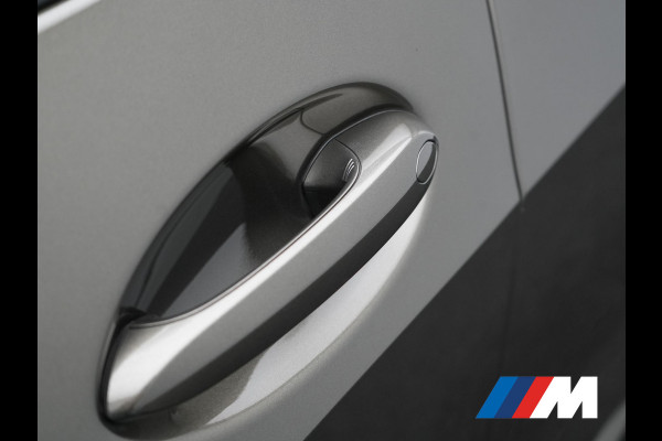 BMW X5 xDrive50e M Sport PHEV 490pk | SOH 96,3 Dealer O.H. | Panodak | Luchtvering | Laser LED | Adaptive Cruise | Harman & Kardon | Comfortstoelen Memory & Stoelventilatie | Head Up | 360 Camera | Apple Carplay | Plug In Hybrid