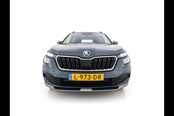 Škoda Kamiq 1.0 TSI Ambition (INCL-BTW) *FULL-LED | DIGI-COCKPIT | COMFORTSEATS | AIRCO | TOWBAR | CRUISE | DAB | 16''ALU*