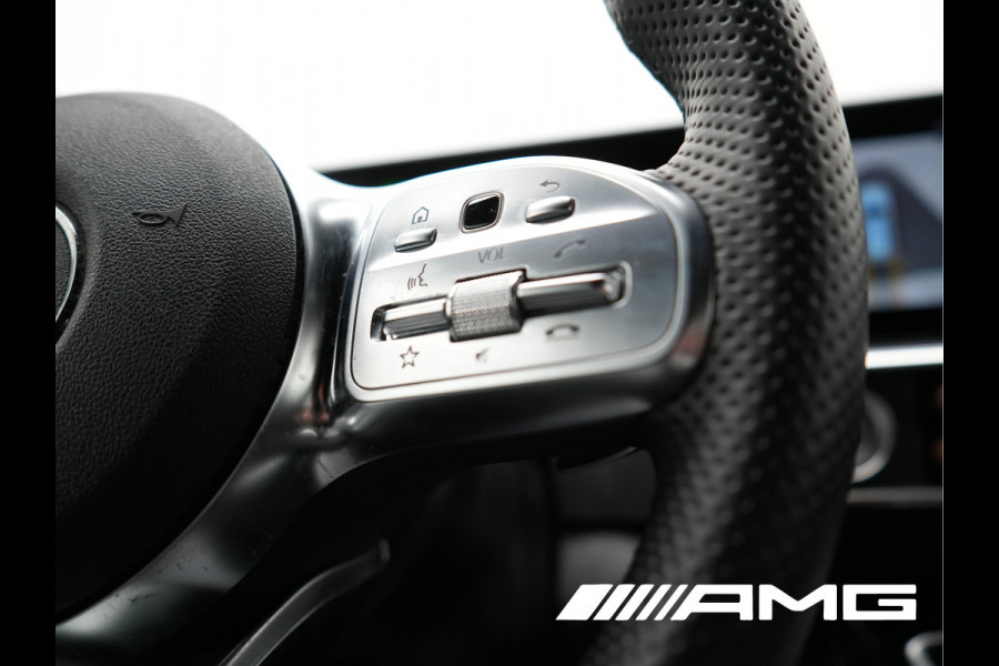 Mercedes-Benz EQC 400 4MATIC AMG Line 408pk 85 kWh INCL BTW | Trekhaak af Fabriek | Adaptive Cruise | 360 Camera | Multibeam LED | Standkachel | Sfeerverlichting | 19"L.M | Widescreen | Keyless | BLIS |