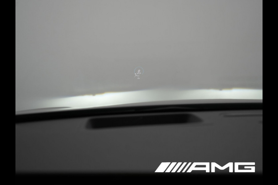 Mercedes-Benz A-Klasse 250 e **SONDERFARBE!** AMG Limited PHEV 218pk | Adaptive Cruise | Head Up | Multi Beam LED | Alcantara Sportstoelen Verwarmd | Night Pakket | Sfeerverlichting | MBUX | Apple Carplay | Widescreen Navi | 19"L.M | Mountaingrau Magno | Plug