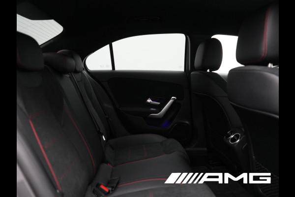 Mercedes-Benz A-Klasse 250 e **SONDERFARBE!** AMG Limited PHEV 218pk | Adaptive Cruise | Head Up | Multi Beam LED | Alcantara Sportstoelen Verwarmd | Night Pakket | Sfeerverlichting | MBUX | Apple Carplay | Widescreen Navi | 19"L.M | Mountaingrau Magno | Plug