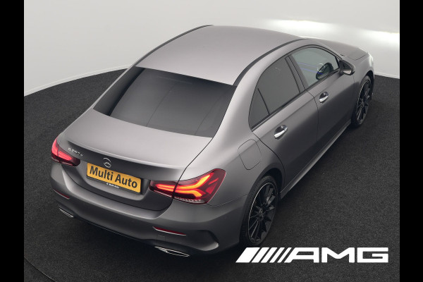 Mercedes-Benz A-Klasse 250 e **SONDERFARBE!** AMG Limited PHEV 218pk | Adaptive Cruise | Head Up | Multi Beam LED | Alcantara Sportstoelen Verwarmd | Night Pakket | Sfeerverlichting | MBUX | Apple Carplay | Widescreen Navi | 19"L.M | Mountaingrau Magno | Plug
