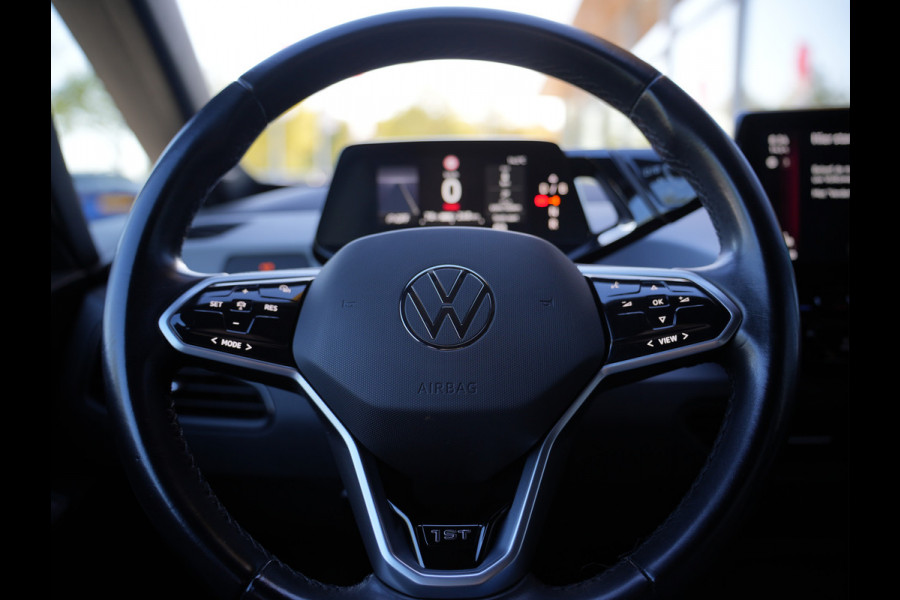 Volkswagen ID.3 First Plus 58 kWh | Apple Carplay/Android Auto | Cruise control adaptief |